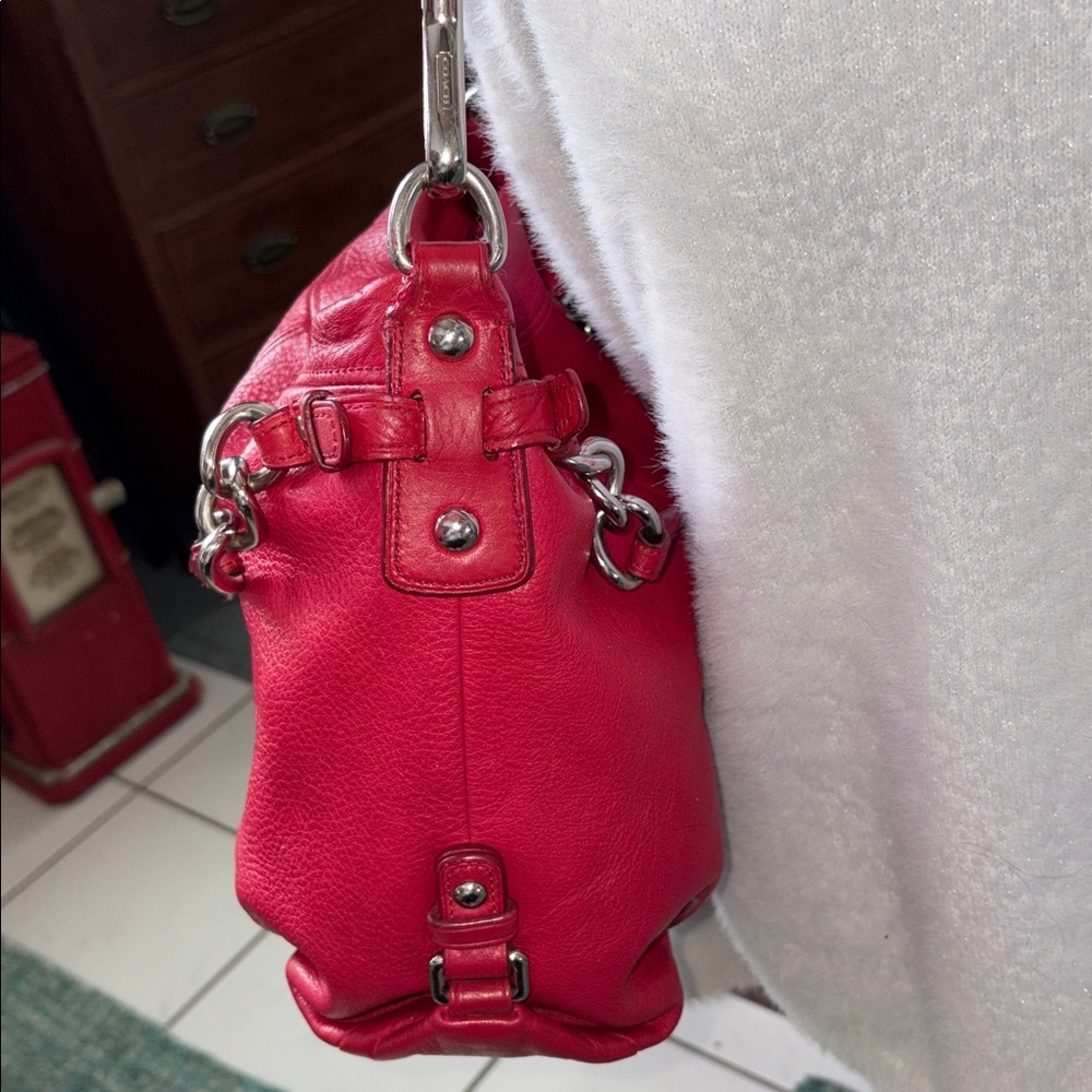Coach Brooke  shoulder bag Satchel pebbled leather  Red 14142  Silvertone Hw EUC - Picture 5 of 17